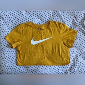 Nike Women’s Crop Top